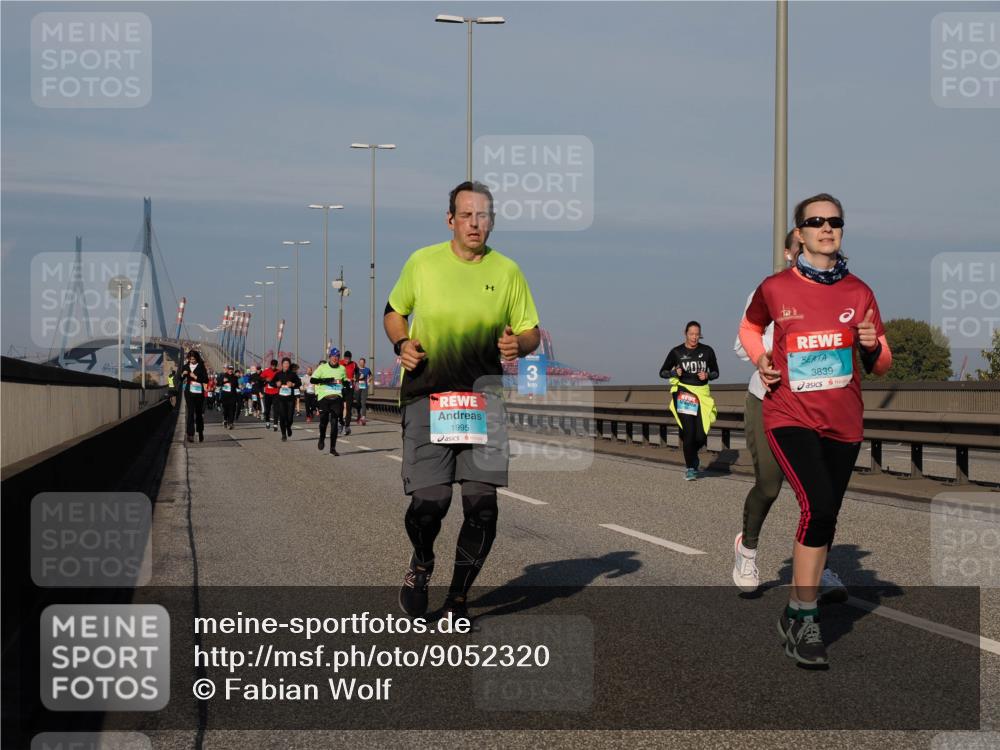 03.10.2025 - Köhlbrandbrückenlauf Fabian Wolf http://msf.ph/oto/9052320 03.10.2025 10:02:03 Position 3 1995, 3, 3839 meine-sportfotos.de