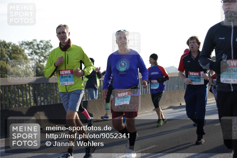 03.10.2025 - Köhlbrandbrückenlauf Jannik Wohlers http://msf.ph/oto/9052341 03.10.2025 09:19:22 Position 3 1768, 3406, 3407, 1871 meine-sportfotos.de