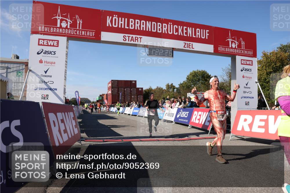 03.10.2025 - Köhlbrandbrückenlauf Lena Gebhardt http://msf.ph/oto/9052369 03.10.2025 13:22:26 Ziel 4239, 5072, 5214, 5235, 5272, 5400, 5401, 5720, 5839, 5851, 5929, 6188 meine-sportfotos.de