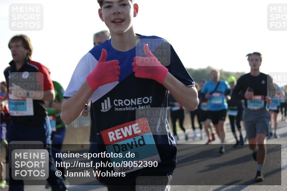03.10.2025 - Köhlbrandbrückenlauf Jannik Wohlers http://msf.ph/oto/9052390 03.10.2025 09:19:23 Position 3 3196 meine-sportfotos.de