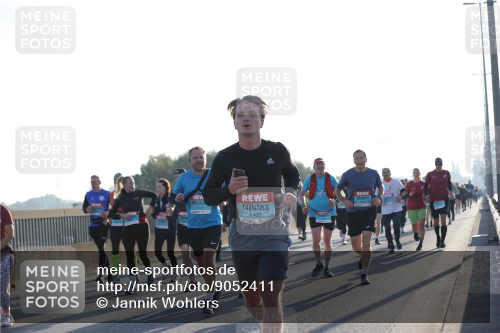 03.10.2025 - Köhlbrandbrückenlauf Jannik Wohlers http://msf.ph/oto/9052411 03.10.2025 09:19:24 Position 3 3229, 1402 meine-sportfotos.de