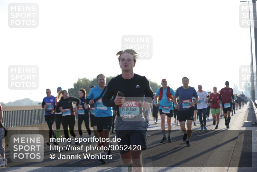 03.10.2025 - Köhlbrandbrückenlauf Jannik Wohlers http://msf.ph/oto/9052420 03.10.2025 09:19:24 Position 3 1402 meine-sportfotos.de