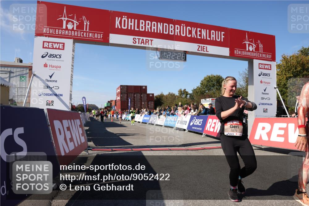 03.10.2025 - Köhlbrandbrückenlauf Lena Gebhardt http://msf.ph/oto/9052422 03.10.2025 13:22:28 Ziel 4239, 4481, 4482, 4508, 5072, 5214, 5272, 5400, 5401, 5839, 5851, 5929, 6188, 6733 meine-sportfotos.de