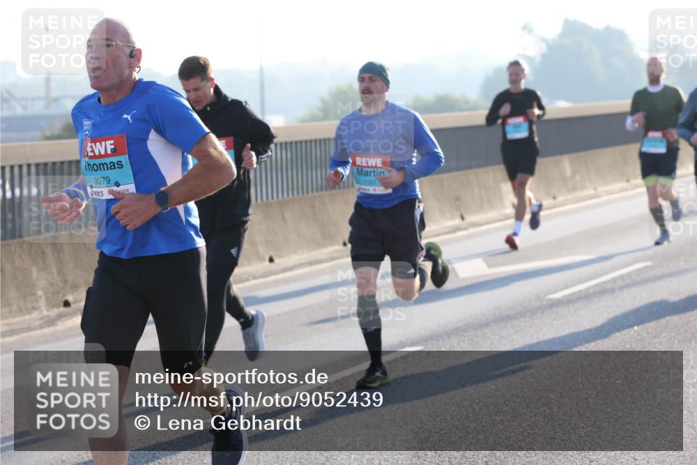 03.10.2025 - Köhlbrandbrückenlauf Lena Gebhardt http://msf.ph/oto/9052439 03.10.2025 09:15:17 Position 1 3079, 1157 meine-sportfotos.de