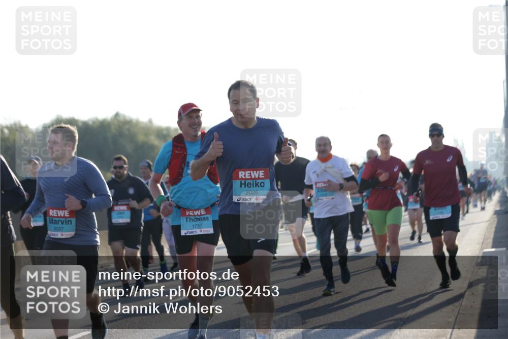 03.10.2025 - Köhlbrandbrückenlauf Jannik Wohlers http://msf.ph/oto/9052453 03.10.2025 09:19:25 Position 3 3037, 1757, 2026 meine-sportfotos.de
