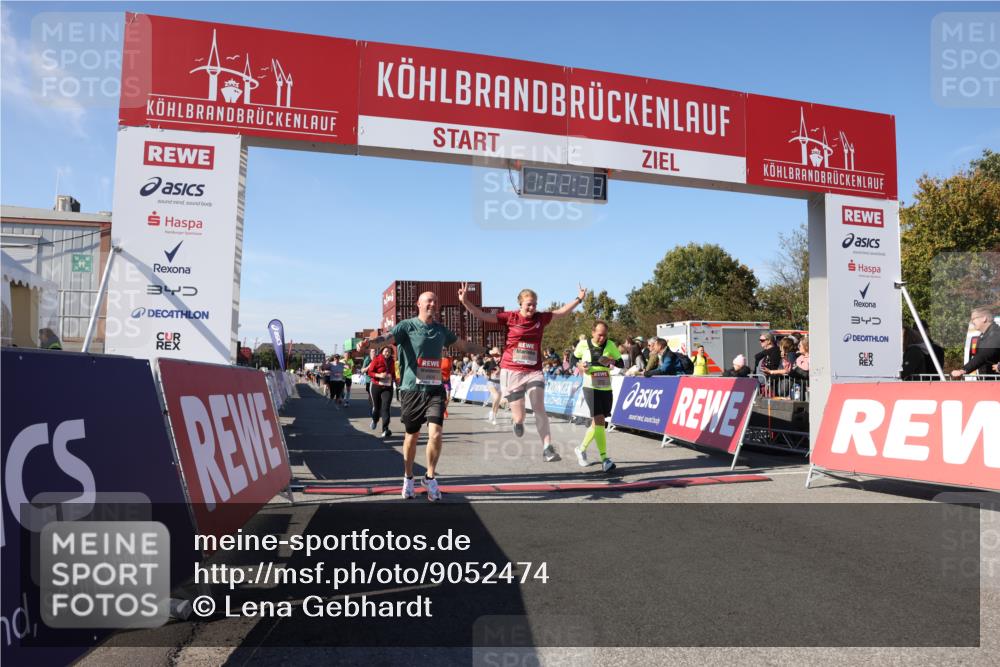 03.10.2025 - Köhlbrandbrückenlauf Lena Gebhardt http://msf.ph/oto/9052474 03.10.2025 13:22:33 Ziel 4481, 4482, 4508, 5122, 5125, 5167, 5213, 5214, 5272, 5675, 5839, 5851, 5928, 5929, 5933, 5982, 6188, 6300, 6413, 6733 meine-sportfotos.de