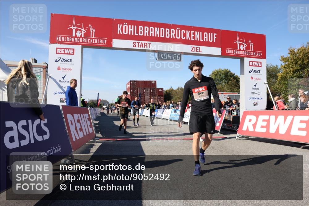03.10.2025 - Köhlbrandbrückenlauf Lena Gebhardt http://msf.ph/oto/9052492 03.10.2025 13:06:27 Ziel 4015, 4122, 4124, 4396, 4550, 4658, 4659, 5563, 5641, 5970, 6193 meine-sportfotos.de
