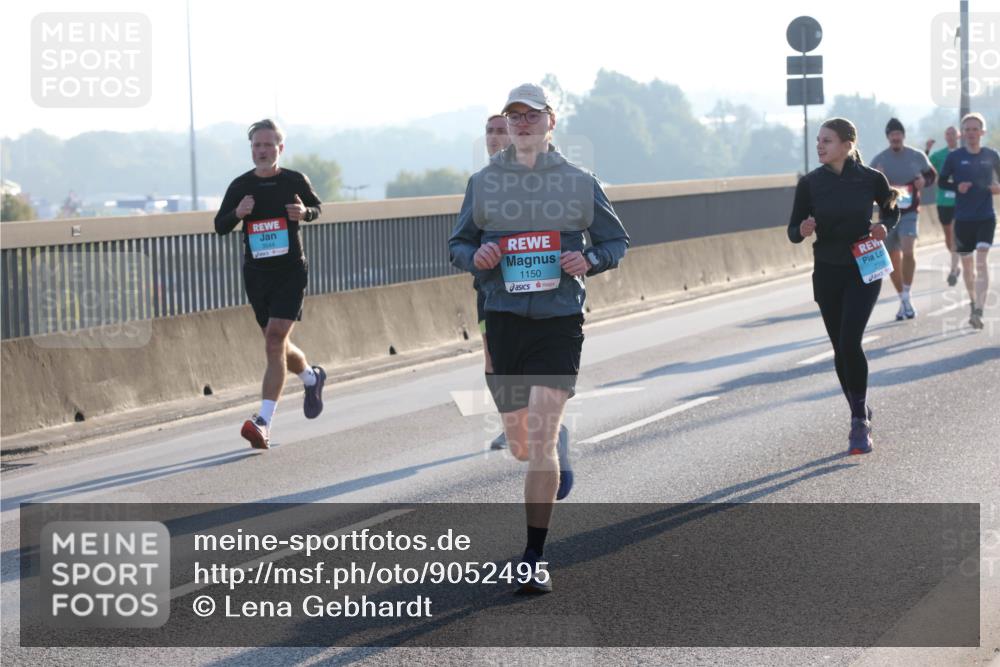 03.10.2025 - Köhlbrandbrückenlauf Lena Gebhardt http://msf.ph/oto/9052495 03.10.2025 09:15:18 Position 1 3544, 1150 meine-sportfotos.de