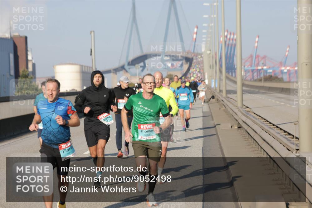 03.10.2025 - Köhlbrandbrückenlauf Jannik Wohlers http://msf.ph/oto/9052498 03.10.2025 09:46:51 Position 3 2712, 3658 meine-sportfotos.de