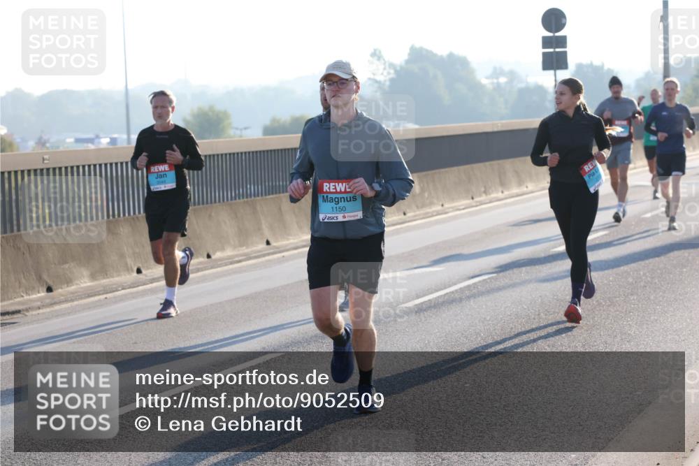 03.10.2025 - Köhlbrandbrückenlauf Lena Gebhardt http://msf.ph/oto/9052509 03.10.2025 09:15:18 Position 1 1150 meine-sportfotos.de