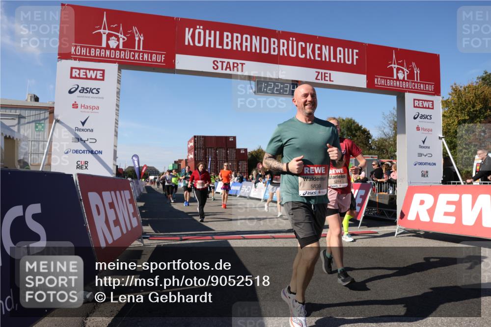 03.10.2025 - Köhlbrandbrückenlauf Lena Gebhardt http://msf.ph/oto/9052518 03.10.2025 13:22:34 Ziel 4481, 4482, 4508, 5122, 5125, 5167, 5213, 5214, 5272, 5675, 5839, 5928, 5933, 5982, 6188, 6300, 6413, 6733 meine-sportfotos.de