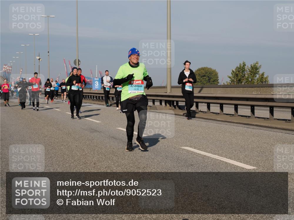 03.10.2025 - Köhlbrandbrückenlauf Fabian Wolf http://msf.ph/oto/9052523 03.10.2025 10:02:12 Position 3 3, 2674 meine-sportfotos.de