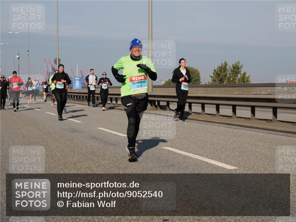 03.10.2025 - Köhlbrandbrückenlauf Fabian Wolf http://msf.ph/oto/9052540 03.10.2025 10:02:12 Position 3 2674 meine-sportfotos.de
