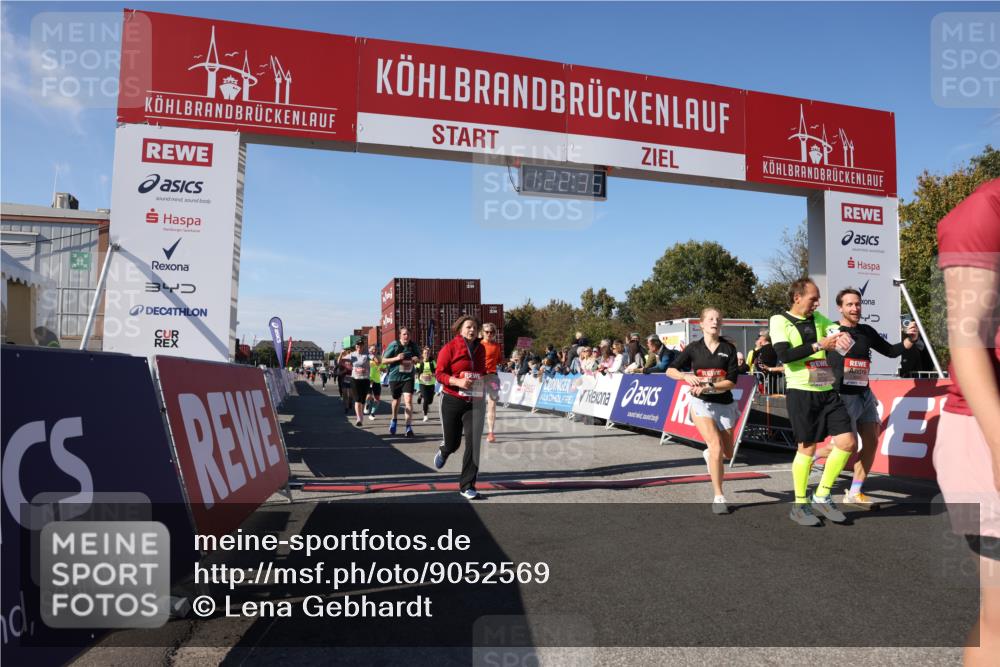 03.10.2025 - Köhlbrandbrückenlauf Lena Gebhardt http://msf.ph/oto/9052569 03.10.2025 13:22:36 Ziel 4481, 4482, 4508, 5122, 5125, 5167, 5213, 5214, 5675, 5839, 5928, 5933, 5982, 6261, 6300, 6413, 6733 meine-sportfotos.de