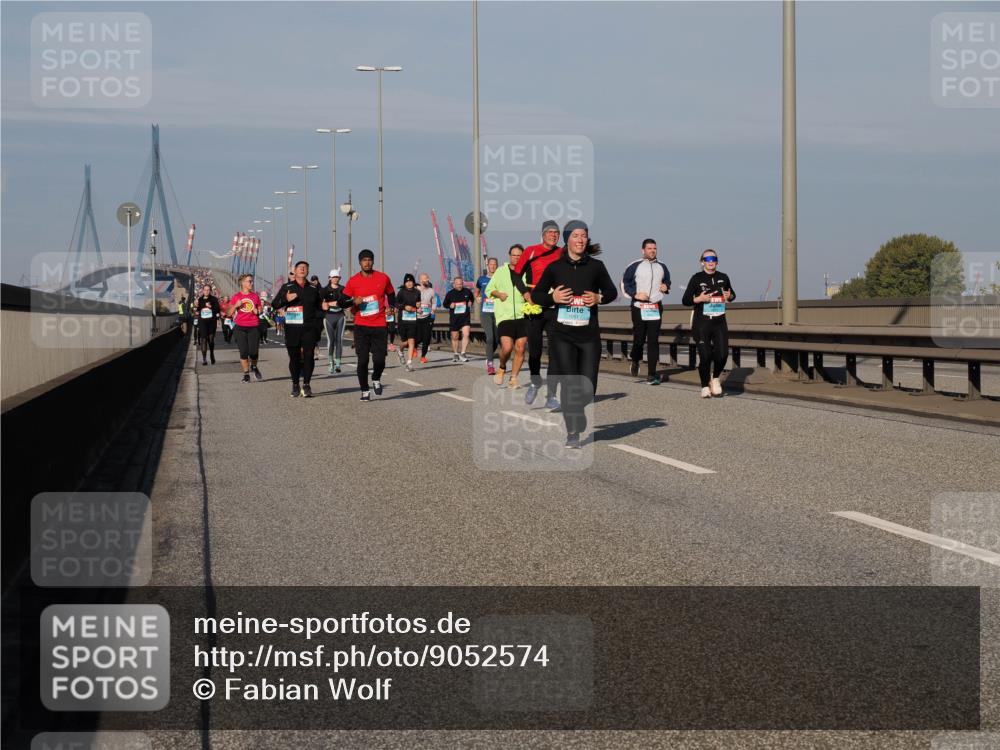 03.10.2025 - Köhlbrandbrückenlauf Fabian Wolf http://msf.ph/oto/9052574 03.10.2025 10:02:14 Position 3 1051 meine-sportfotos.de