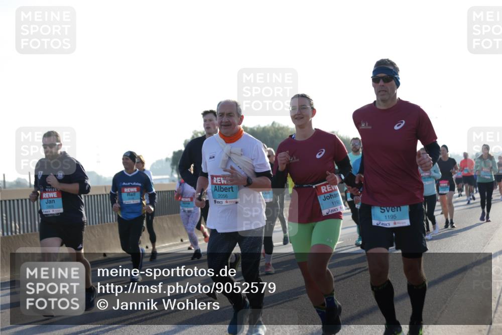 03.10.2025 - Köhlbrandbrückenlauf Jannik Wohlers http://msf.ph/oto/9052579 03.10.2025 09:19:28 Position 3 2905, 2056, 1193, 1195 meine-sportfotos.de