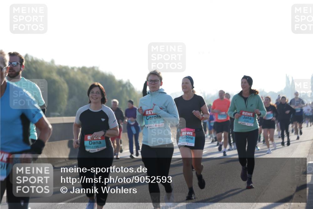 03.10.2025 - Köhlbrandbrückenlauf Jannik Wohlers http://msf.ph/oto/9052593 03.10.2025 09:19:30 Position 3 1796, 1745, 1743, 3580 meine-sportfotos.de