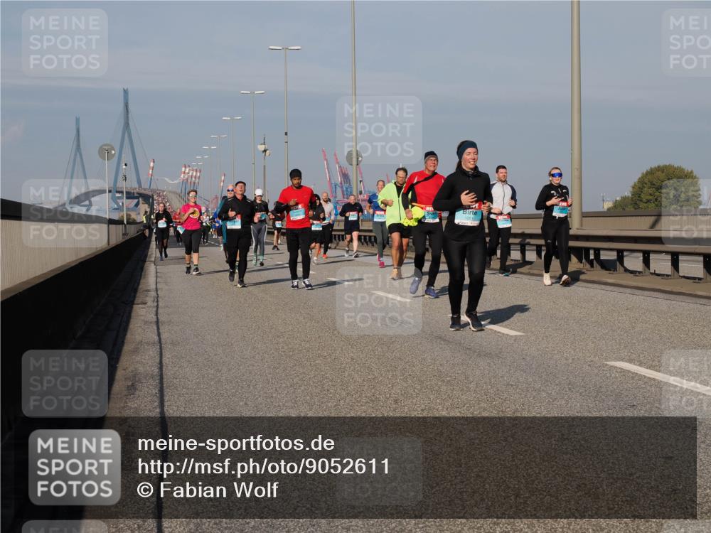 03.10.2025 - Köhlbrandbrückenlauf Fabian Wolf http://msf.ph/oto/9052611 03.10.2025 10:02:15 Position 3 1051 meine-sportfotos.de