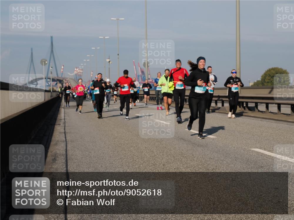03.10.2025 - Köhlbrandbrückenlauf Fabian Wolf http://msf.ph/oto/9052618 03.10.2025 10:02:15 Position 3  meine-sportfotos.de