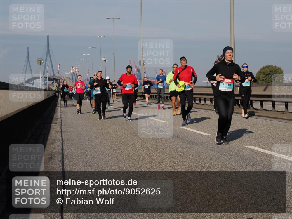 03.10.2025 - Köhlbrandbrückenlauf Fabian Wolf http://msf.ph/oto/9052625 03.10.2025 10:02:16 Position 3 1051 meine-sportfotos.de