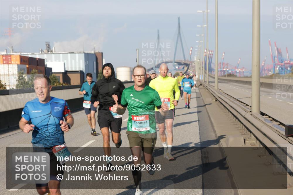 03.10.2025 - Köhlbrandbrückenlauf Jannik Wohlers http://msf.ph/oto/9052633 03.10.2025 09:46:54 Position 3 2712, 3658 meine-sportfotos.de