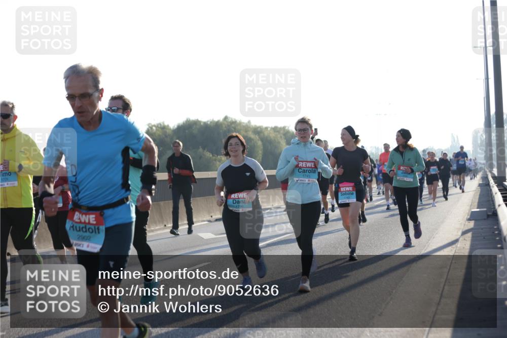 03.10.2025 - Köhlbrandbrückenlauf Jannik Wohlers http://msf.ph/oto/9052636 03.10.2025 09:19:31 Position 3 1701, 2902, 1796, 1745, 1743 meine-sportfotos.de