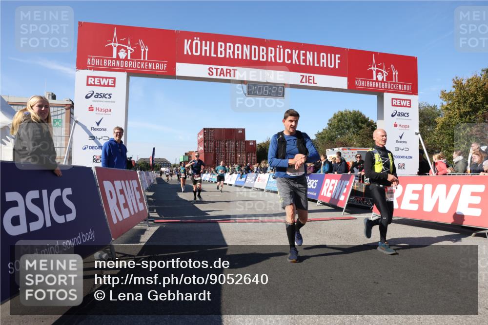 03.10.2025 - Köhlbrandbrückenlauf Lena Gebhardt http://msf.ph/oto/9052640 03.10.2025 13:06:30 Ziel 4015, 4122, 4124, 4151, 4396, 4550, 4658, 4659, 5563, 5641, 5970, 6193 meine-sportfotos.de