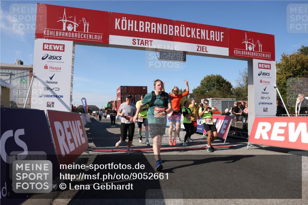 03.10.2025 - Köhlbrandbrückenlauf Lena Gebhardt http://msf.ph/oto/9052661 03.10.2025 13:22:38 Ziel 4481, 4482, 4508, 5122, 5125, 5167, 5213, 5214, 5675, 5839, 5928, 5933, 5982, 6107, 6261, 6300, 6413, 6733 meine-sportfotos.de