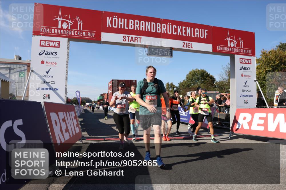 03.10.2025 - Köhlbrandbrückenlauf Lena Gebhardt http://msf.ph/oto/9052665 03.10.2025 13:22:39 Ziel 4481, 4482, 4508, 5122, 5125, 5167, 5213, 5214, 5675, 5839, 5928, 5933, 5982, 6107, 6261, 6300, 6413, 6733 meine-sportfotos.de