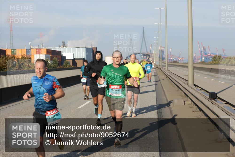 03.10.2025 - Köhlbrandbrückenlauf Jannik Wohlers http://msf.ph/oto/9052674 03.10.2025 09:46:54 Position 3 2712, 3658 meine-sportfotos.de