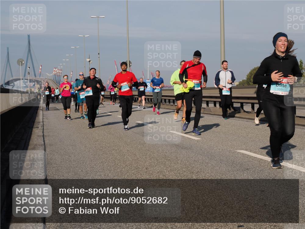 03.10.2025 - Köhlbrandbrückenlauf Fabian Wolf http://msf.ph/oto/9052682 03.10.2025 10:02:17 Position 3 1051 meine-sportfotos.de