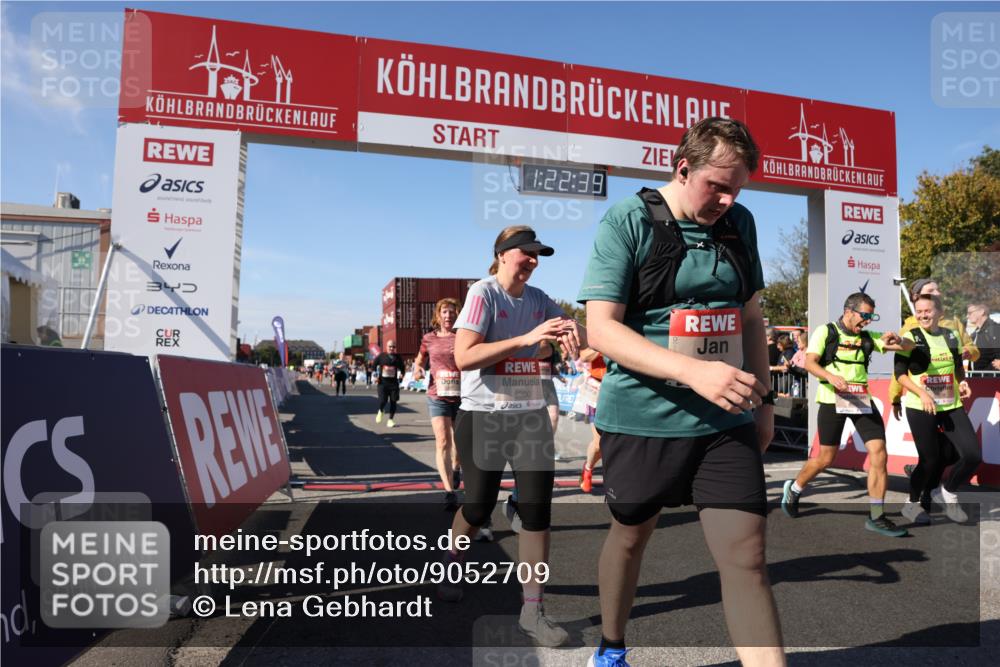 03.10.2025 - Köhlbrandbrückenlauf Lena Gebhardt http://msf.ph/oto/9052709 03.10.2025 13:22:40 Ziel 4481, 4482, 4508, 5122, 5125, 5167, 5213, 5214, 5675, 5839, 5928, 5933, 5982, 6107, 6261, 6300, 6413, 6733 meine-sportfotos.de
