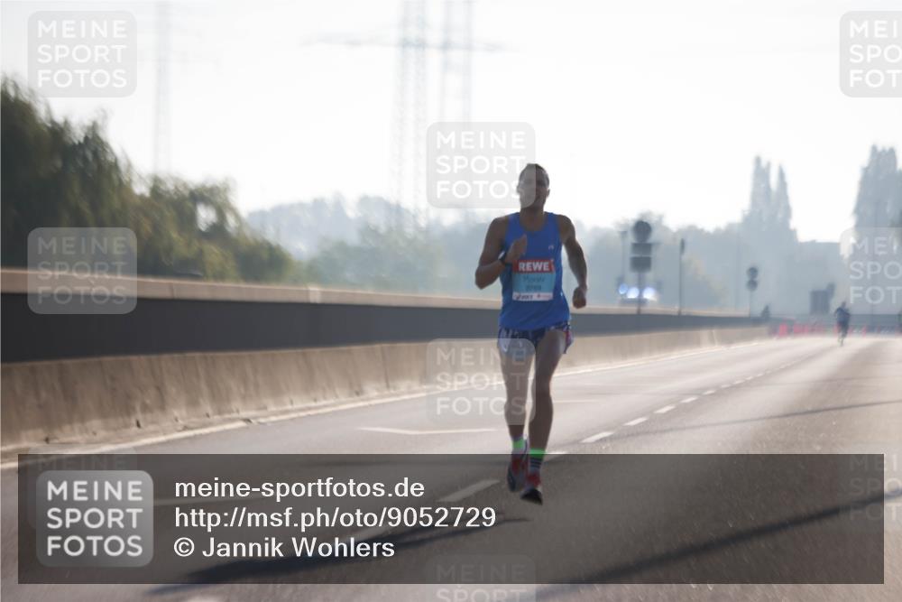 03.10.2025 - Köhlbrandbrückenlauf Jannik Wohlers http://msf.ph/oto/9052729 03.10.2025 09:09:41 Position 3 3769 meine-sportfotos.de