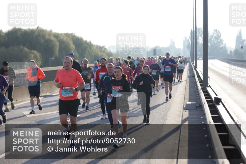 03.10.2025 - Köhlbrandbrückenlauf Jannik Wohlers http://msf.ph/oto/9052730 03.10.2025 09:19:37 Position 3 1973 meine-sportfotos.de