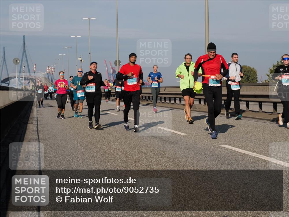 03.10.2025 - Köhlbrandbrückenlauf Fabian Wolf http://msf.ph/oto/9052735 03.10.2025 10:02:18 Position 3 1971 meine-sportfotos.de