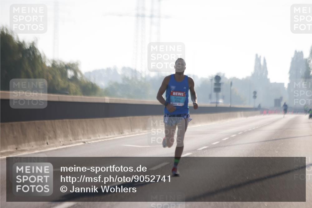 03.10.2025 - Köhlbrandbrückenlauf Jannik Wohlers http://msf.ph/oto/9052741 03.10.2025 09:09:42 Position 3 3769 meine-sportfotos.de