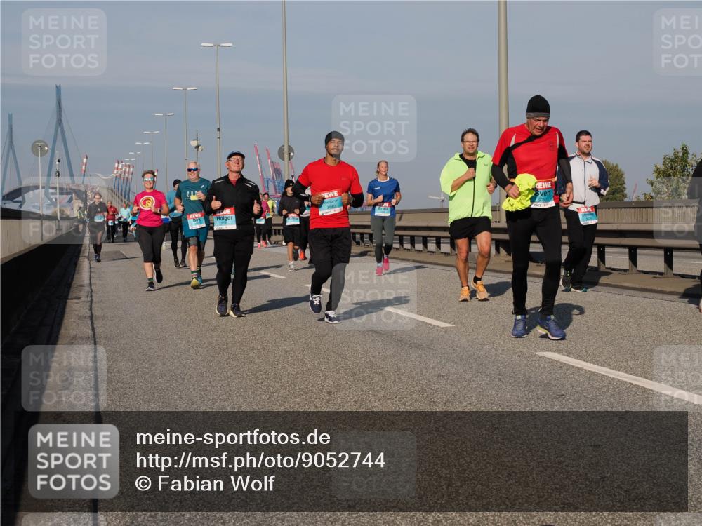 03.10.2025 - Köhlbrandbrückenlauf Fabian Wolf http://msf.ph/oto/9052744 03.10.2025 10:02:18 Position 3  meine-sportfotos.de