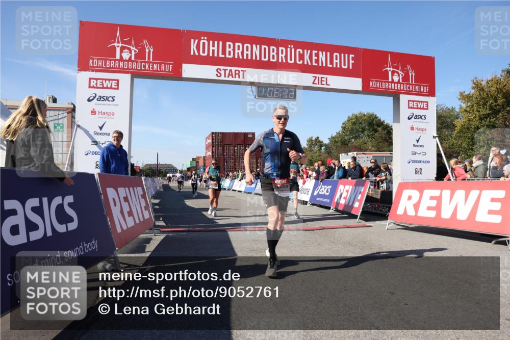 03.10.2025 - Köhlbrandbrückenlauf Lena Gebhardt http://msf.ph/oto/9052761 03.10.2025 13:06:32 Ziel 4015, 4026, 4122, 4124, 4151, 4312, 4396, 4550, 4658, 4659, 5563, 5641, 5970, 6193, 6256 meine-sportfotos.de