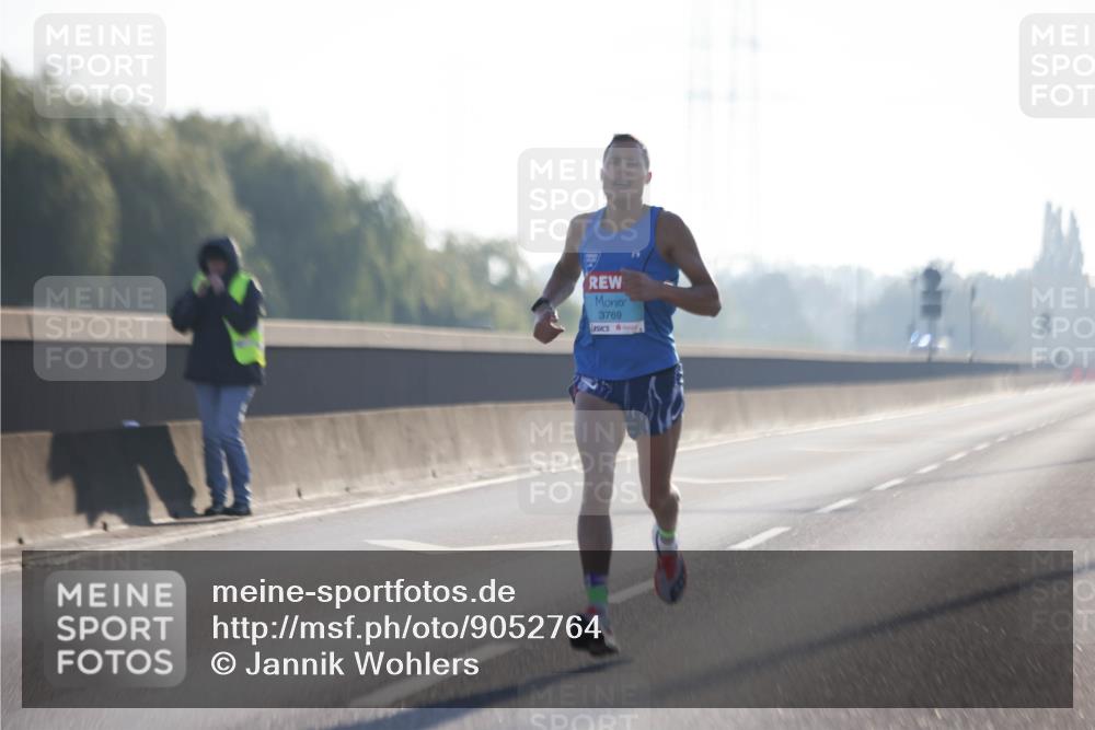 03.10.2025 - Köhlbrandbrückenlauf Jannik Wohlers http://msf.ph/oto/9052764 03.10.2025 09:09:43 Position 3 3769 meine-sportfotos.de
