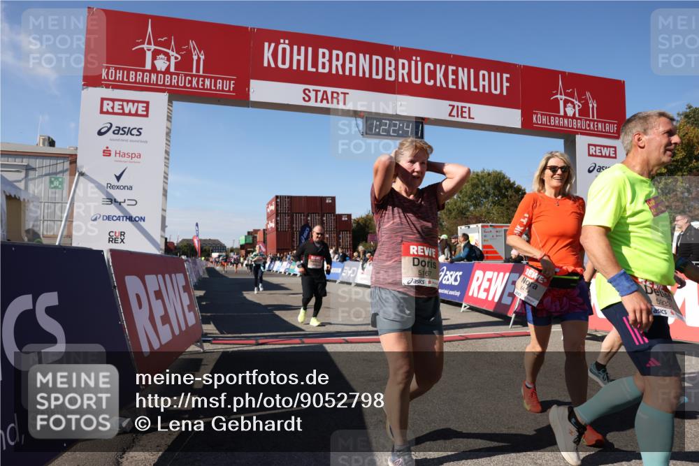 03.10.2025 - Köhlbrandbrückenlauf Lena Gebhardt http://msf.ph/oto/9052798 03.10.2025 13:22:42 Ziel 4481, 4482, 4508, 5122, 5125, 5167, 5213, 5214, 5675, 5839, 5928, 5933, 5982, 6107, 6261, 6300, 6413, 6733 meine-sportfotos.de