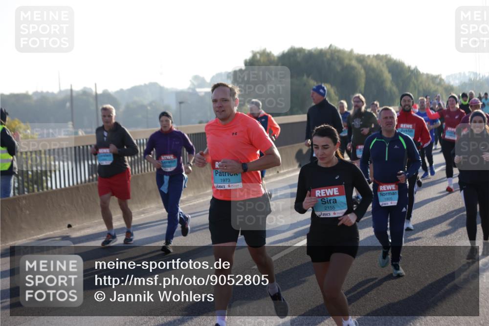 03.10.2025 - Köhlbrandbrückenlauf Jannik Wohlers http://msf.ph/oto/9052805 03.10.2025 09:19:39 Position 3 1973, 1805, 2155 meine-sportfotos.de