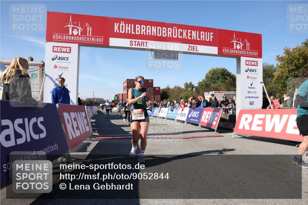 03.10.2025 - Köhlbrandbrückenlauf Lena Gebhardt http://msf.ph/oto/9052844 03.10.2025 13:06:34 Ziel 4015, 4026, 4122, 4124, 4151, 4312, 4396, 4405, 4550, 4658, 4659, 5563, 5798, 5970, 6061, 6193, 6256 meine-sportfotos.de