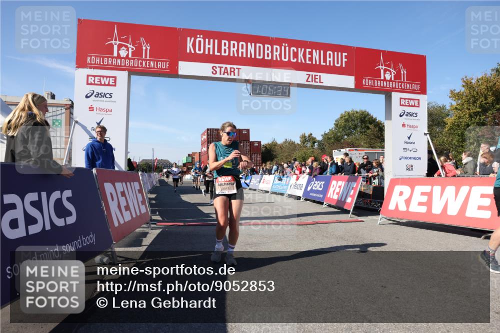 03.10.2025 - Köhlbrandbrückenlauf Lena Gebhardt http://msf.ph/oto/9052853 03.10.2025 13:06:35 Ziel 4015, 4026, 4122, 4124, 4151, 4312, 4396, 4405, 4658, 4659, 5563, 5798, 6061, 6256, 6721 meine-sportfotos.de