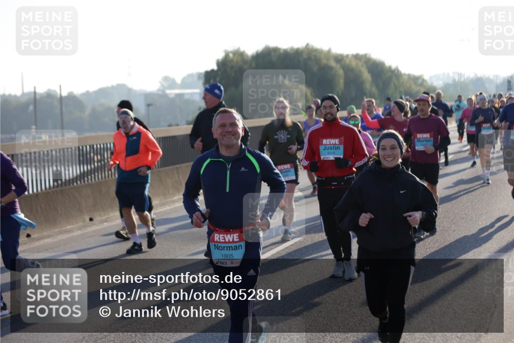 03.10.2025 - Köhlbrandbrückenlauf Jannik Wohlers http://msf.ph/oto/9052861 03.10.2025 09:19:40 Position 3 1805, 3216 meine-sportfotos.de