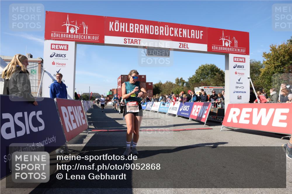 03.10.2025 - Köhlbrandbrückenlauf Lena Gebhardt http://msf.ph/oto/9052868 03.10.2025 13:06:35 Ziel 4015, 4026, 4122, 4124, 4151, 4312, 4396, 4405, 4658, 4659, 5563, 5798, 6061, 6256, 6721 meine-sportfotos.de