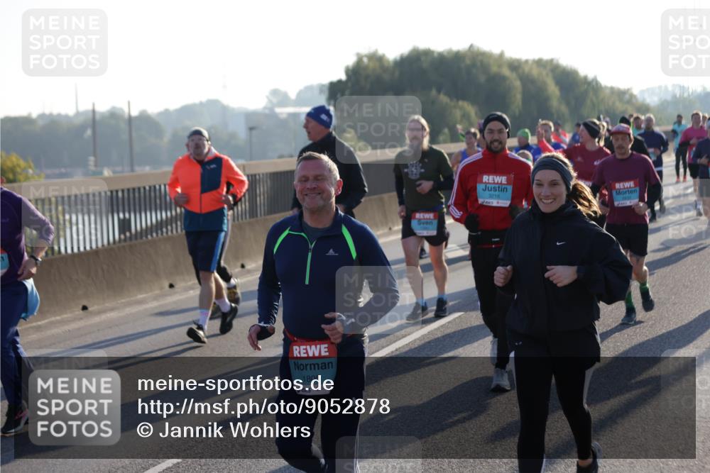 03.10.2025 - Köhlbrandbrückenlauf Jannik Wohlers http://msf.ph/oto/9052878 03.10.2025 09:19:41 Position 3 1805, 3216 meine-sportfotos.de