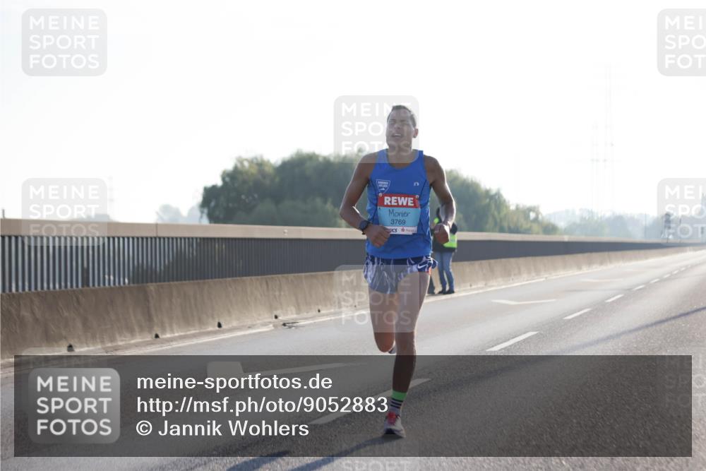 03.10.2025 - Köhlbrandbrückenlauf Jannik Wohlers http://msf.ph/oto/9052883 03.10.2025 09:09:45 Position 3 3769 meine-sportfotos.de