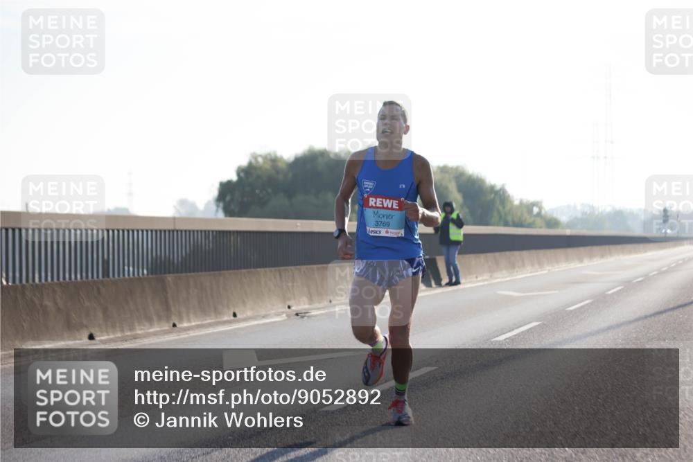 03.10.2025 - Köhlbrandbrückenlauf Jannik Wohlers http://msf.ph/oto/9052892 03.10.2025 09:09:45 Position 3 3769 meine-sportfotos.de