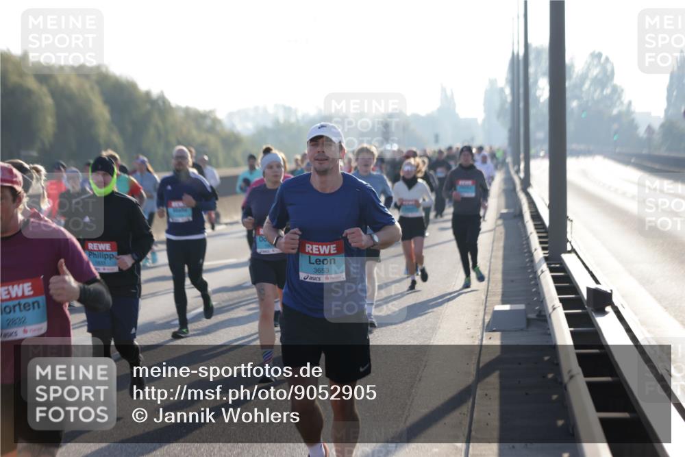 03.10.2025 - Köhlbrandbrückenlauf Jannik Wohlers http://msf.ph/oto/9052905 03.10.2025 09:19:42 Position 3 2882, 3653 meine-sportfotos.de