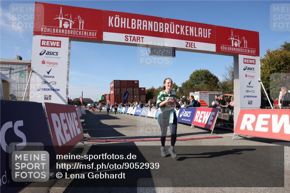 03.10.2025 - Köhlbrandbrückenlauf Lena Gebhardt http://msf.ph/oto/9052939 03.10.2025 13:22:45 Ziel 4602, 4603, 5122, 5125, 5167, 5213, 5675, 5928, 5933, 5982, 6107, 6261, 6300, 6413 meine-sportfotos.de